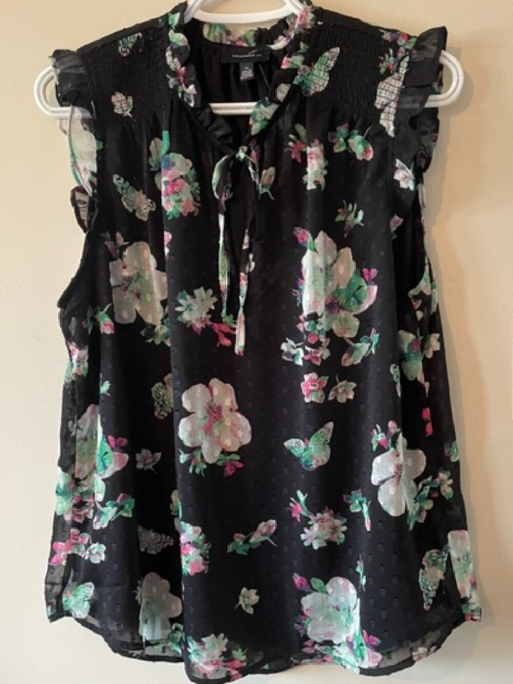 Tamara H Floral Black  Sleeveless Women's slit w ties Neckline Top Sze L – NWOT